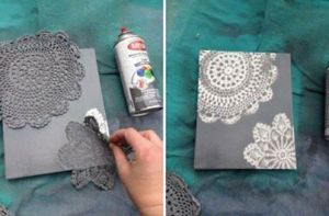 Essa ideia é genial e muito fácil também, você pode usar rendas, stencil ou até recortar uma forma em papel simples e pintar com o spray